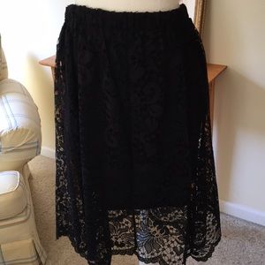 Black lacy skirt